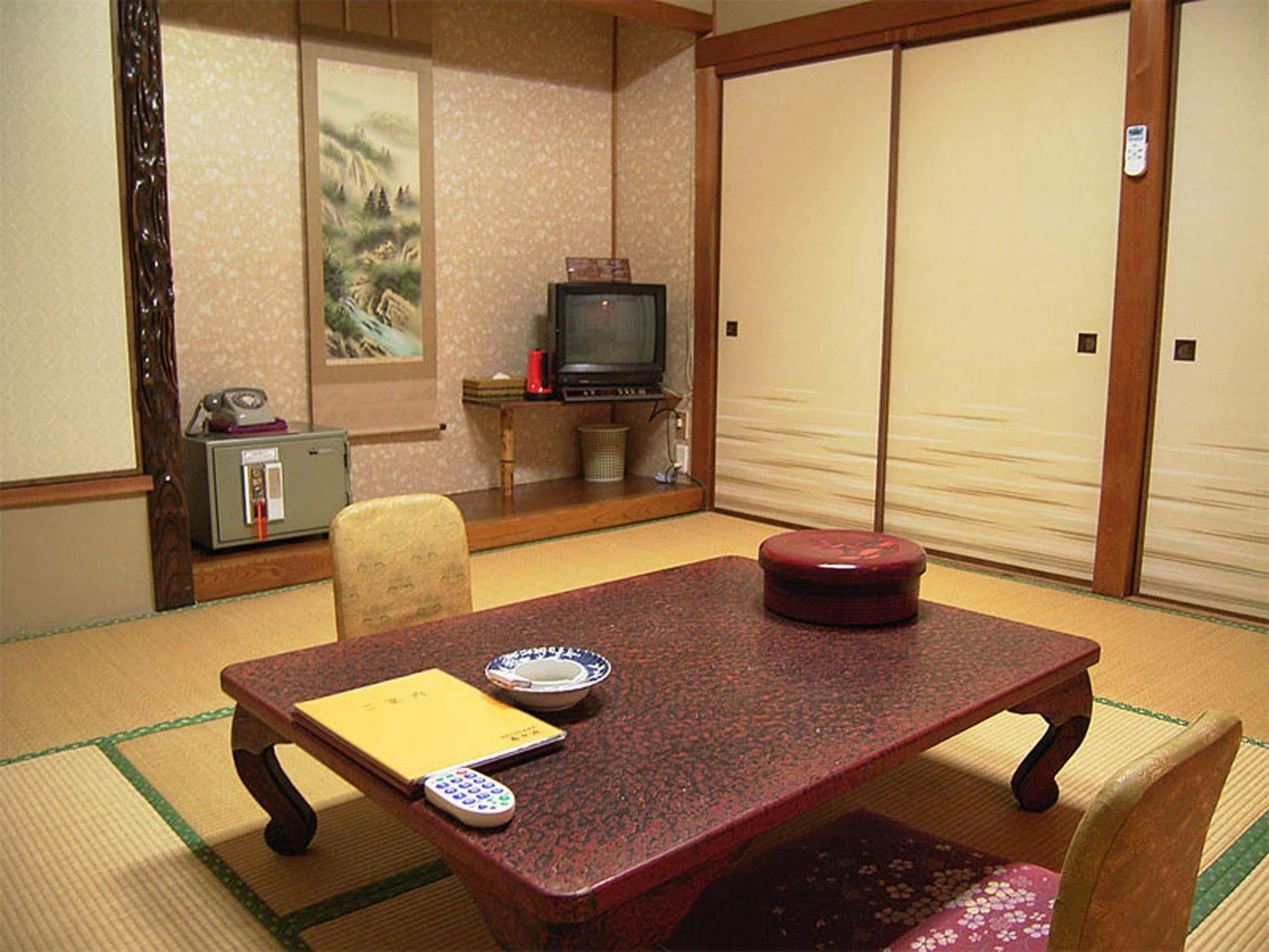 Toushijima Onsen Suzunami 鸟羽 外观 照片